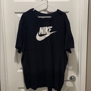 Nike T-shirt